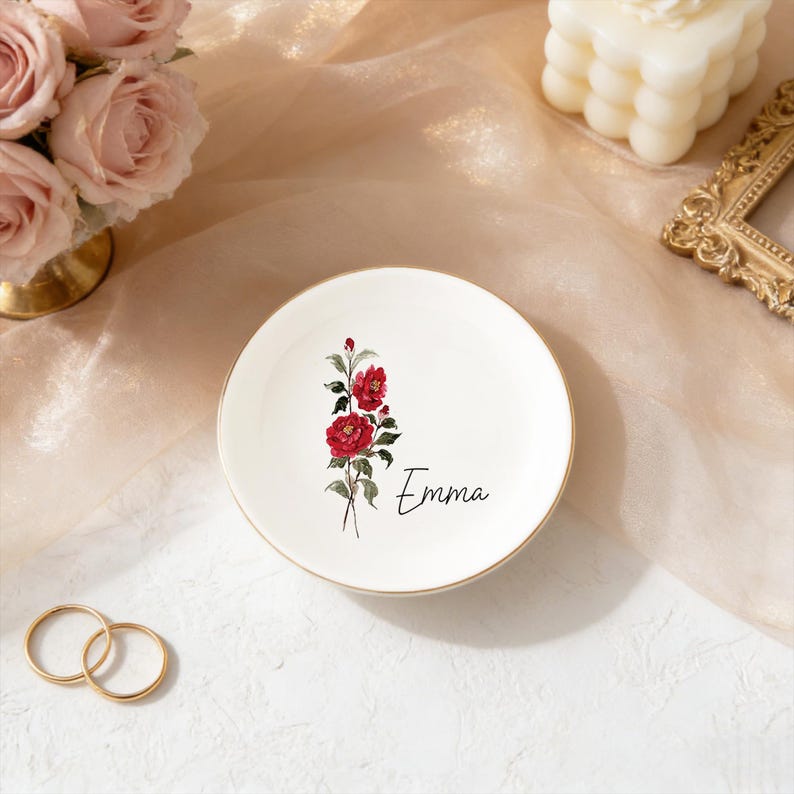 Personalised Birth Flower Ring Dish, Watercolor Floral Trinket Dish for Her, Birthday Jewelry Dish, Bridesmaid Gift, Mother's Day Gift