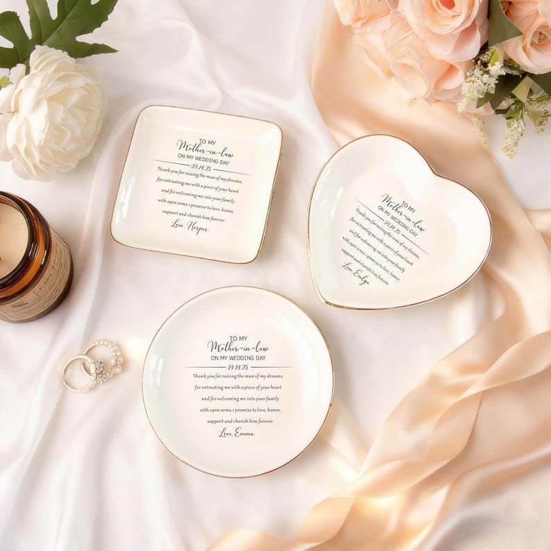 Personalized Mother-in-Law Gift for Mother of the Groom Wedding Ring Dish, Ceramic Trinket Tray, Mom Gift from Bride, Custom Ring Dish