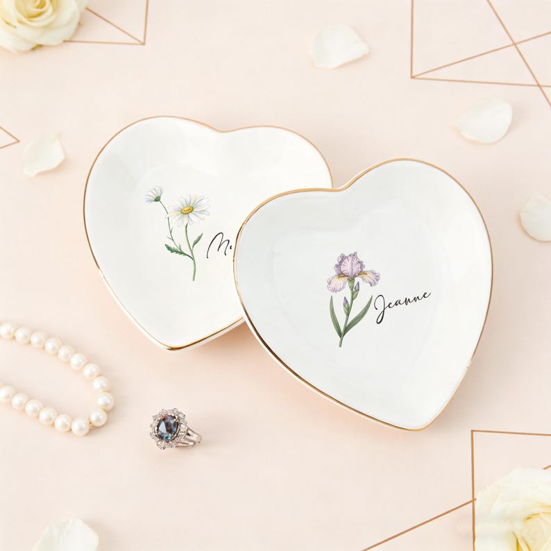 Personalized Birth Flower Jewelry Dish, Custom Bridesmaid Ring Dish, Floral Trinket Dish for Her, Birthday Gifts for Friend, Wedding Favors