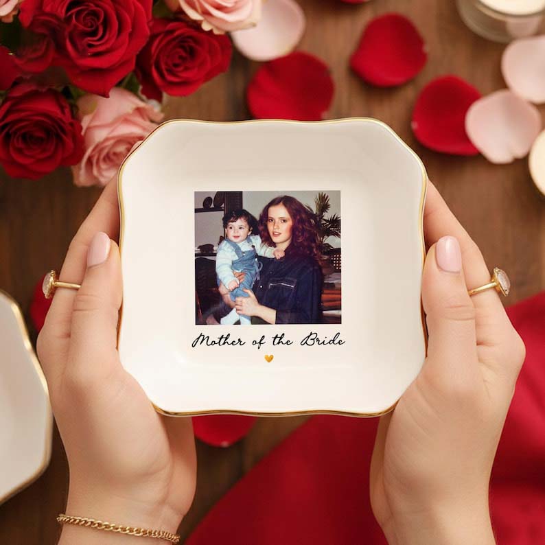 Photo Gifts for Mom Wedding Day, Custom Photo Wedding Ring Dish, Mother Of The Bride Jewelry Dish, Custom Jewelry Tray for Mom, MOB Gifts