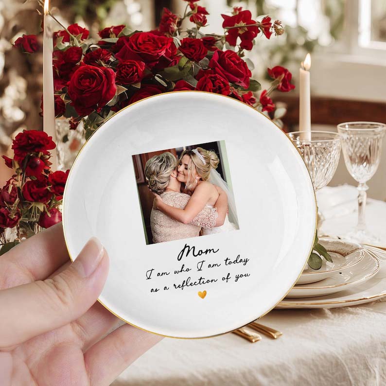 Photo Gifts for Mom Wedding Day, Custom Photo Wedding Ring Dish, Mother Of The Bride Jewelry Dish, Custom Jewelry Tray for Mom, MOB Gifts