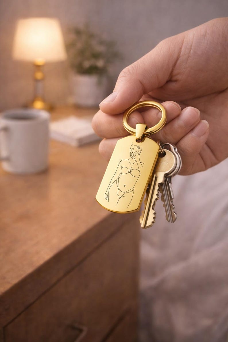 Spicy Valentines day photo keyring gift for girlfriend and boyfriend with custom engraved photo outline and gift set option