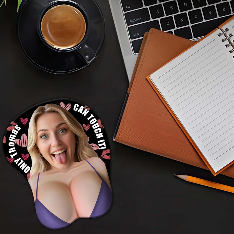 Custom Face Funny 3D Mouse Pad, Personalized Photo Gift for Couples, Wife, Girlfriend, Coworker, Unique Office Desk Decor