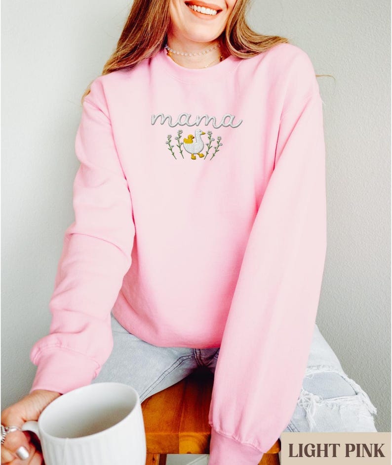 Embroidered Mama Sweatshirt, Goose Mama Crewneck, Mother's Day Gift, New Mom Gift, Baby Shower Gift, Cozy Mom Sweater, Cute Mom Sweatshirt