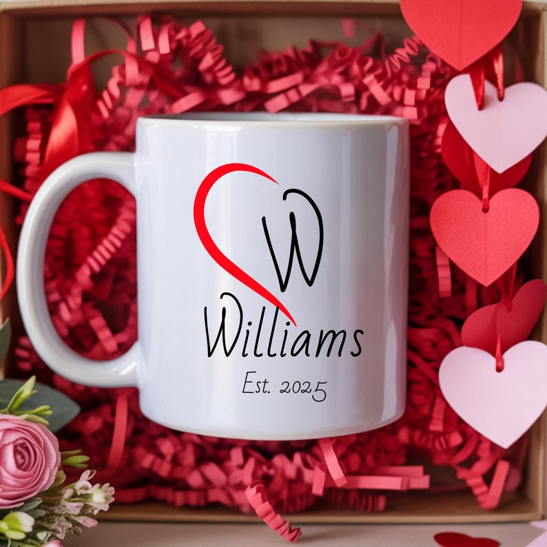 Couples Mug - Heart Design | Custom Lovers & Valentine Gift | Love Coffee cup
