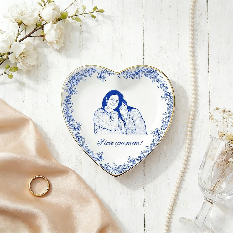 Personalized Ceramic Mom Photo Jewelry Dish, Family Photo Ring Dish, Personalized Portrait Trinket Tray, Gifts for Mom, Nanny, Family Gift Mother's Day Gift