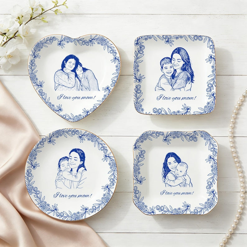 Personalized Ceramic Mom Photo Jewelry Dish, Family Photo Ring Dish, Personalized Portrait Trinket Tray, Gifts for Mom, Nanny, Family Gift Mother's Day Gift