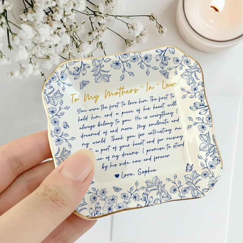 Custom Mother Of The Bride Jewelry Dish, Mother of the bride Jewelry plate, Custom Jewelry Tray for Mom, Wedding Favor Gift For Mom