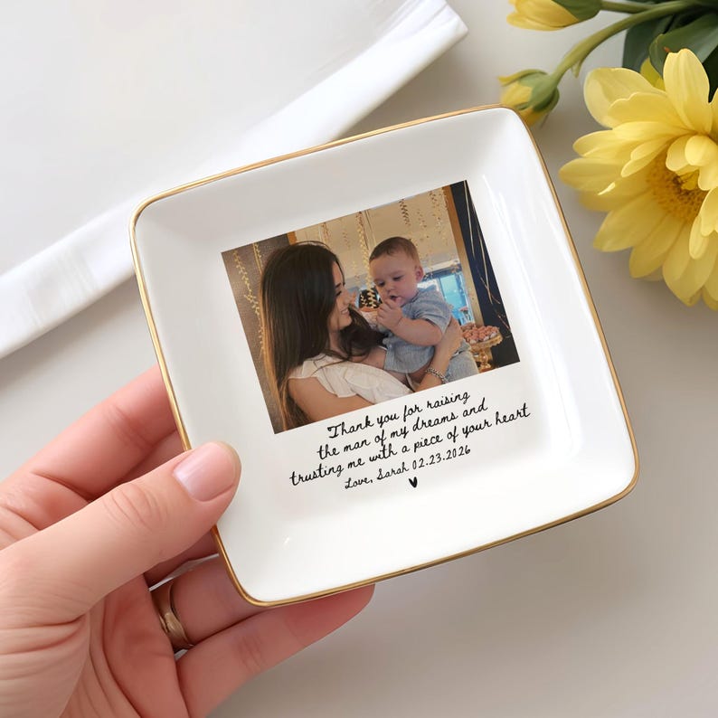 Custom Photo Mother of The Bride Jewelry Dish, Mother of The Groom Jewelry plate,Custom MOB Jewelry Tray for Mom, Wedding Favor Gift For Mom
