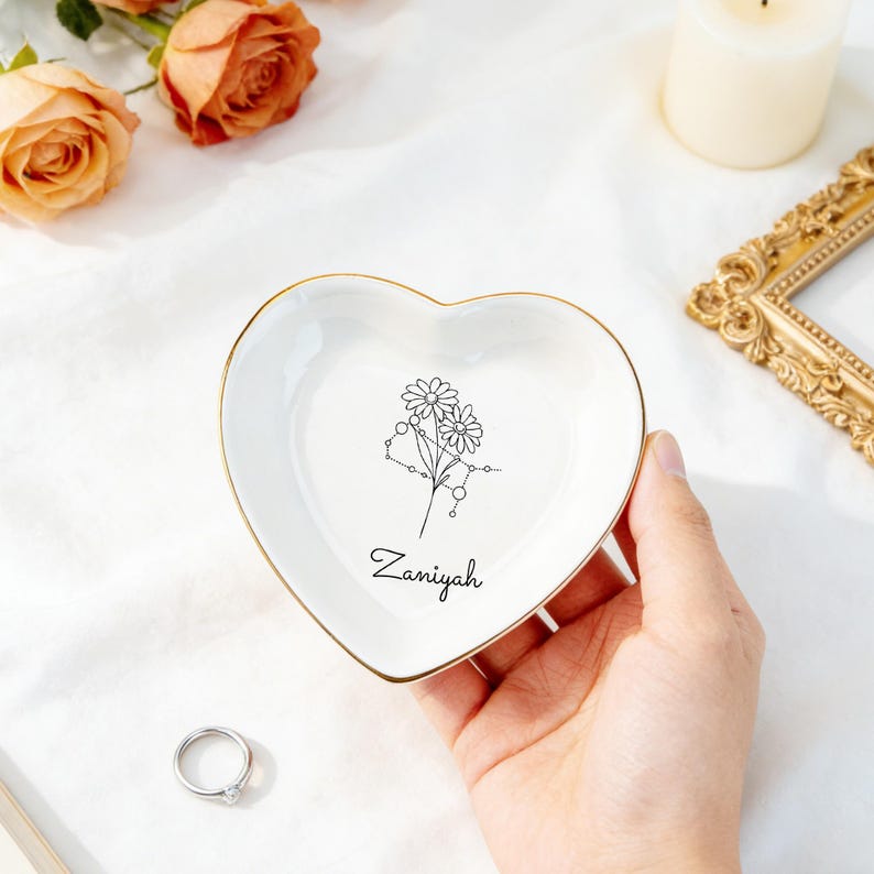 Personalized Zodiac Sign Jewelry Dish with Birth Flower, Birthday Gift for Friend, Floral Ring Dish with Constellation, Bridesmaid Wedding