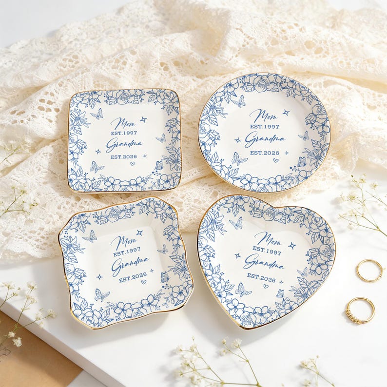 New Grandma Ring Dish, First Time Grandma Gift, Mothers Day Gift for Nanny, Pregnancy Announcement to Grandparents,Grandma-to-be Ring Holder