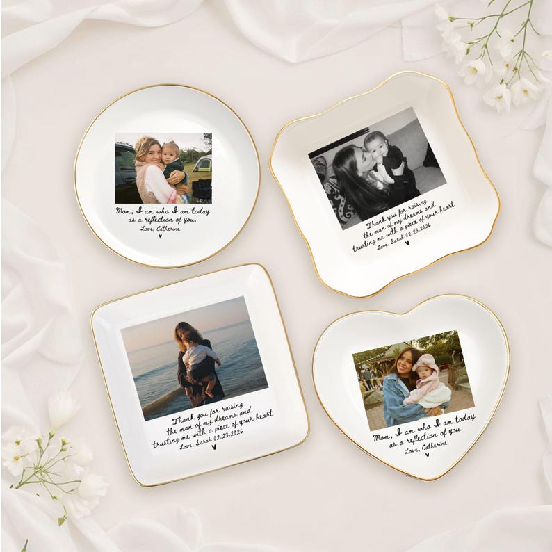 Custom Photo Mother of The Bride Jewelry Dish, Mother of The Groom Jewelry plate,Custom MOB Jewelry Tray for Mom, Wedding Favor Gift For Mom