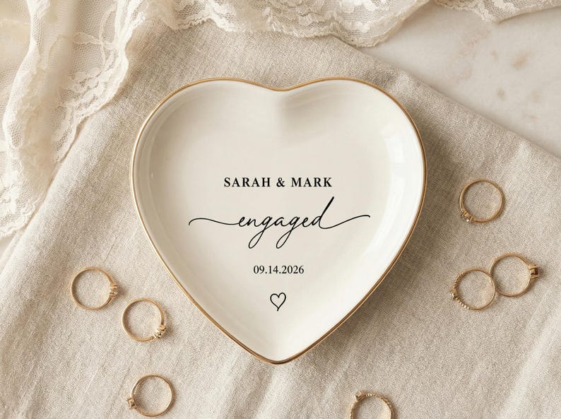 Personalized Engagement Ring Dish, Custom Ceramic Jewelry Tray, Minimalist Keepsake Gift for Bride, Bridal Shower Gift, Newly Engaged Gift
