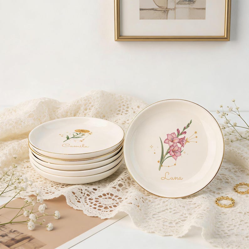 Personalized Birth Flower Zodiac Sign Ring Dish, Constellation Jewelry Dish, Birthday Gift for Best Friend, Wedding Bridemaid Party Favors