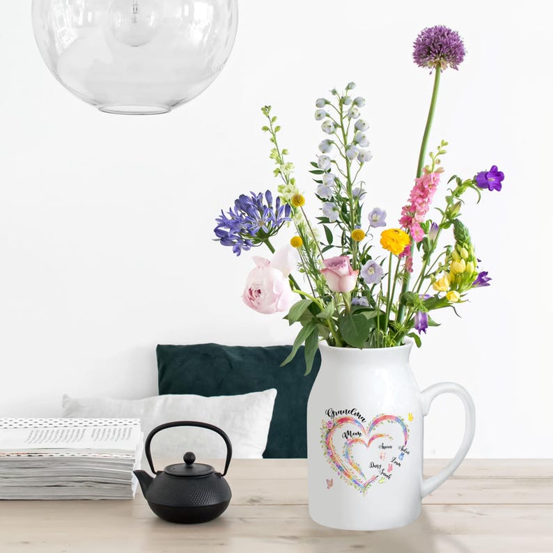Custom Grandma Heart Flower Vase, Flower Vase for Nana, Vase with Kids Name, Mothers Day Gift, Gift from Grandkids, Grandma Vase, Mom Gift