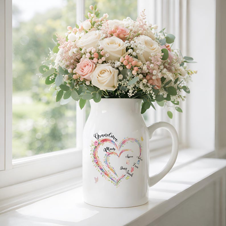 Custom Grandma Heart Flower Vase, Flower Vase for Nana, Vase with Kids Name, Mothers Day Gift, Gift from Grandkids, Grandma Vase, Mom Gift