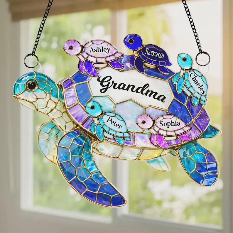 Personalized Grandma Sea Turtle Acrylic Suncatcher, Hanging Home Decor Gift For Granny Children Family, Adorable Birthday Mother's Day Gift