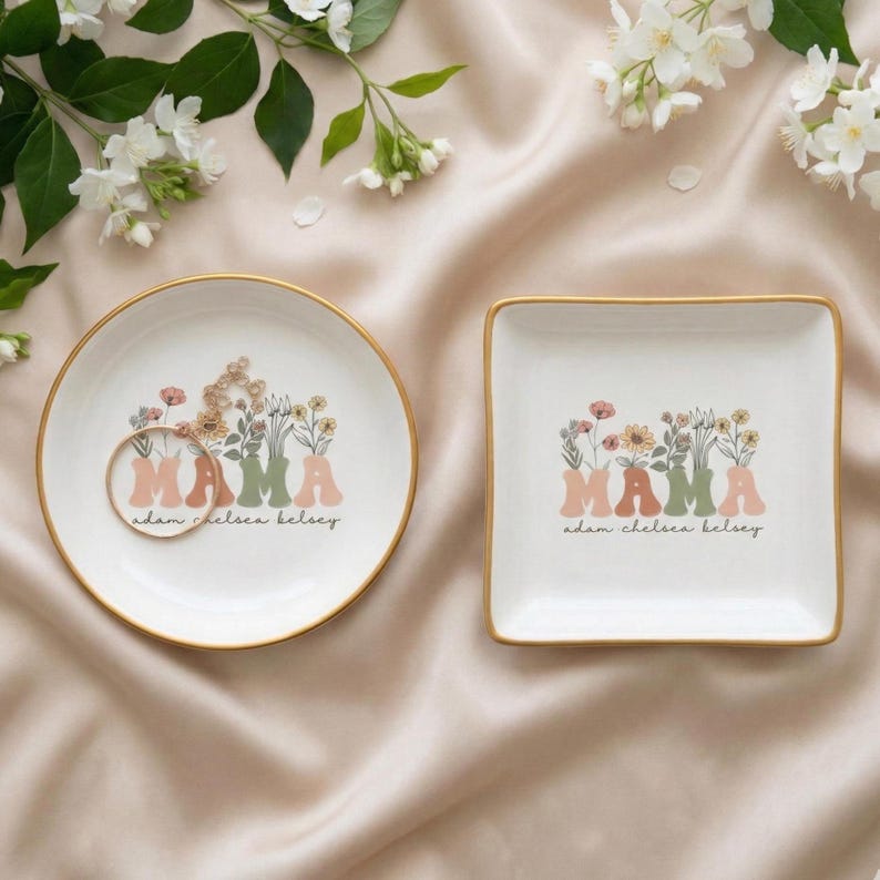 Mama Ring Dish With Kids Names, Personalized Mama Wildflowers Dish, Mama Trinket Tray, Custom Mom Jewelry Dish, Mother's Day Gift