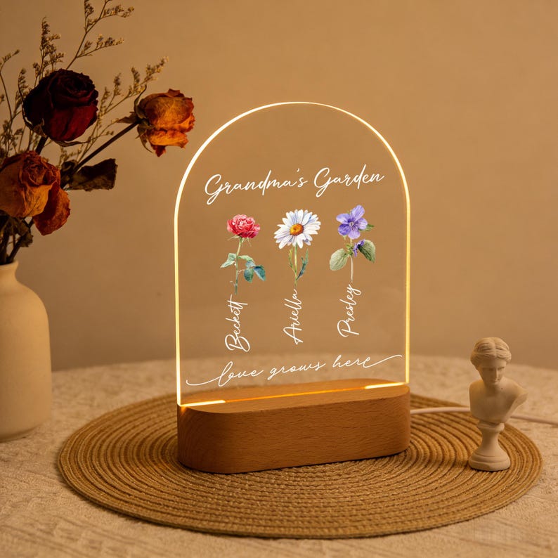 Custom Grandma's Garden Night Light, Birth Flower Lamp with Kid's Names, Mother's Day Gift, Gift for Grandma, Family Memorial Decor
