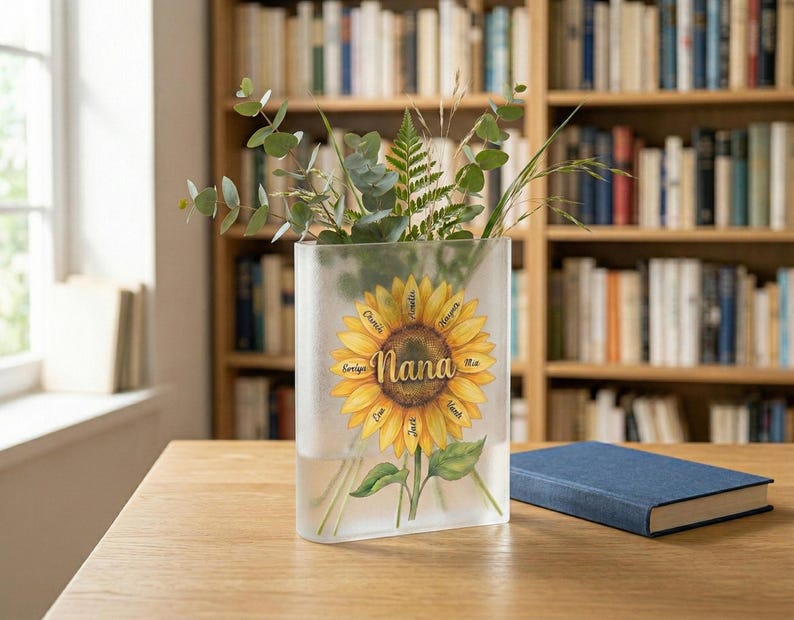 Personalized Nana Sunflower Book Vase, Present For Mom, Custom Grandkids Names Flower Vase, Grandma Mother s Day Gift, Family Keepsake Decor