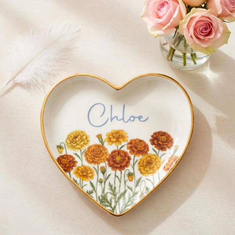 Personalized Watercolor Birth Month Flower Ring Trinket Dish, Mom Jewelry Dish, Wedding Bridesmaid Gift, Mother's Day gift