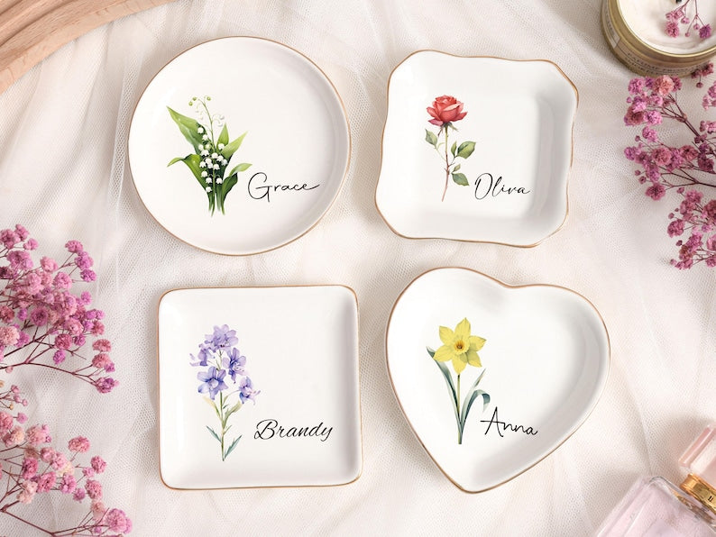 Personalised Birth Flower Trinket Dish, Custom Watercolor Flower Ring Dish, Wedding Bridesmaid Gifts, Bachelorette Party Gifts, Gift for mom