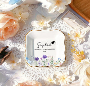 Personalized Wildflower Graduation Ring Dish, Class of 2026 Jewelry Tray with Name, Daughter Grad Gift for Her, Custom Graduation Keepsake