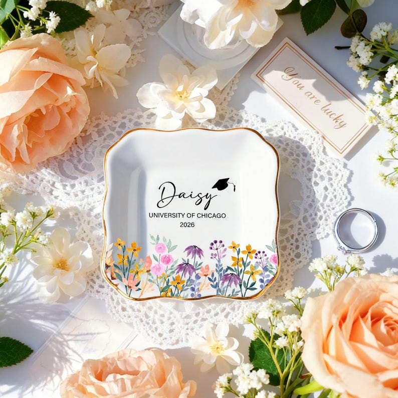 Personalized Wildflower Graduation Ring Dish, Class of 2026 Jewelry Tray with Name, Daughter Grad Gift for Her, Custom Graduation Keepsake