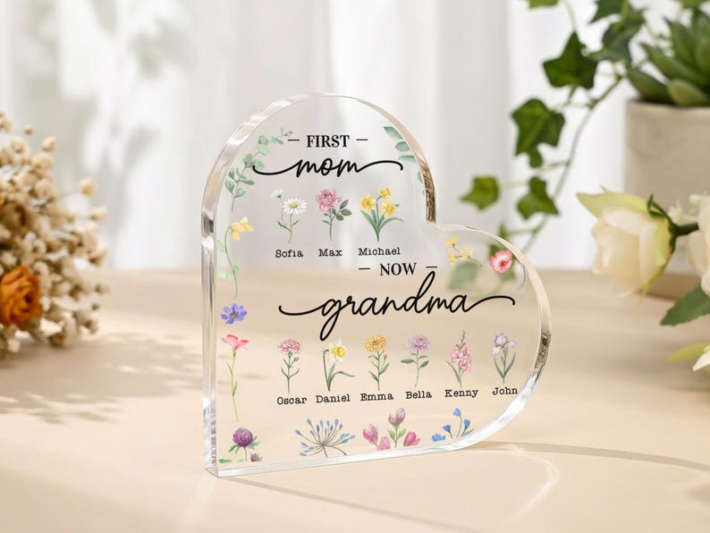 Personalized Acrylic Plaque for Mom Grandma, Custom Heart Keepsake with Kids Names, Mother's Day Gift, Birthday Gift
