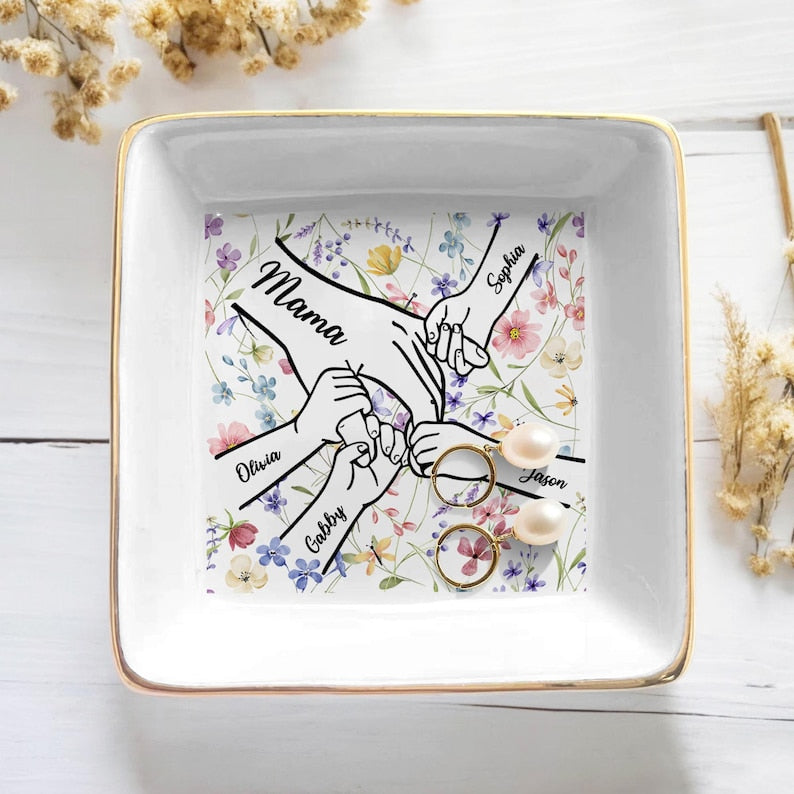 Personalized Flower Hand In Hand Ring Dish, Mother's Day Gift, Family Ring Holder, Birth Month Flower Dish, Mom Birthday Gift, Grandma Gift