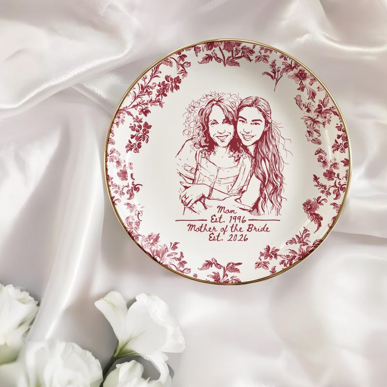 Personalized Mother of the Bride Photo Jewelry Dish, Custom Toile De Jouy Mom Photo Ring Dish, MOB MOG Wedding Gift from Daughter