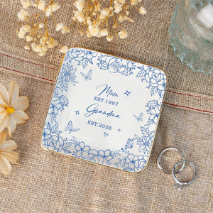 Custom Grandma to Be Ring Dish, First Time Grandma Jewelry Dish, Mothers Day Gift for Grandma, New Grandma Gifts,Grandma To Be Gifts