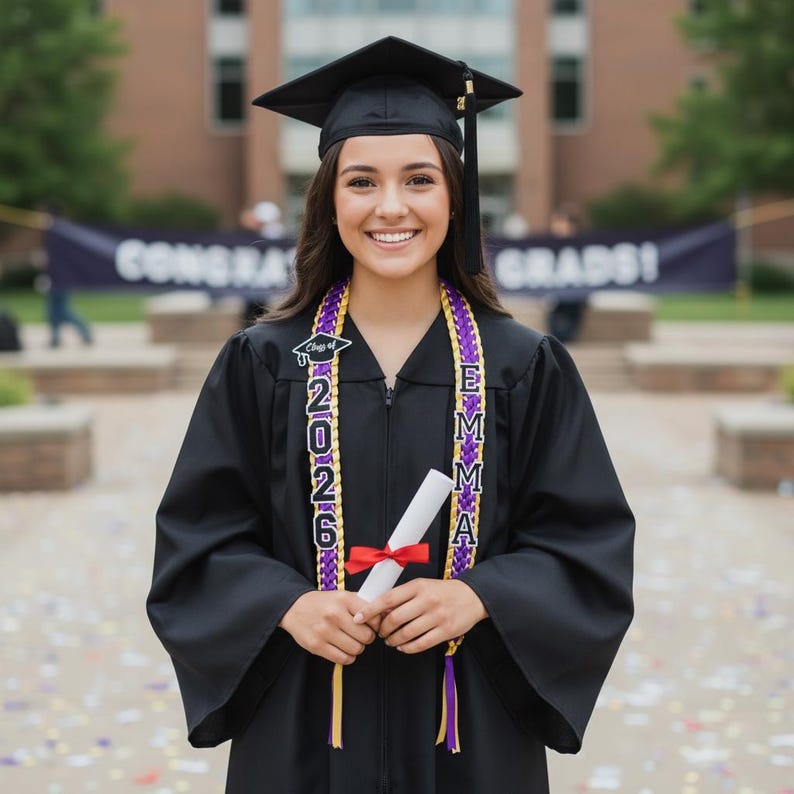 Custom 2026 Graduation Lei with Name & Grad Cap, Personalized Ribbon Lei for Senior Night, Unique Handmade Graduation Gift for Class of 2026