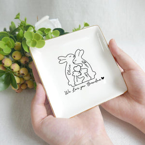 Personalized Bunny Family Jewelry Dish, Custom Ring Dish for Mom, Grandma Trinket Tray with Grandkids Names, Mother's Day Gift, Nana Gift