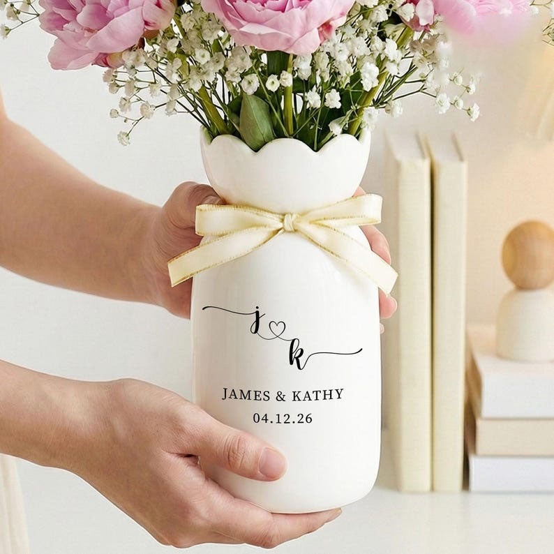 Wedding Gift Flower Vase, Engaged Vase, New Engaged Couple Gift, Wedding Gift for Newlyweds, Wedding Vase Gift, Anniversary Gift for Couple