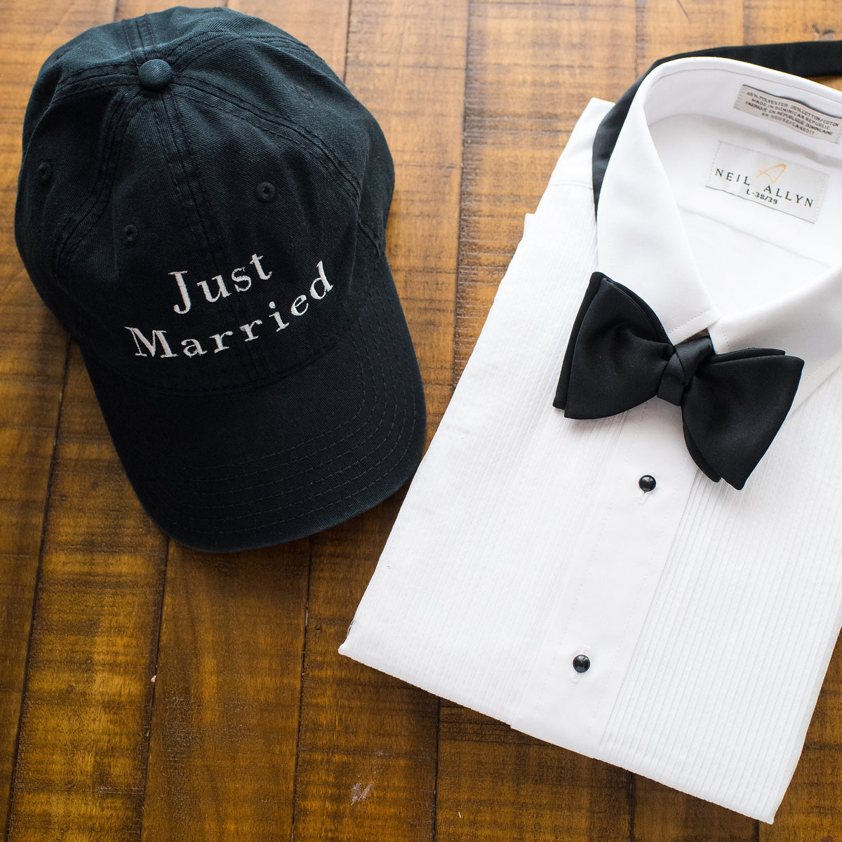 Just Married embroidered hat, Bride and Groom, Couples gift, Honeymoon gift, Wedding gift, Groom gift Bride gift, Mr and Mrs, Newlywed gift