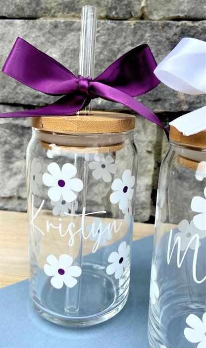 Daisy Glass Tumbler, Personalized Name Iced Coffee Cup, Iced Coffee Cup with Lid and Straw, Bridesmaid Gift, Coffee Mug, Iced Coffee Glass,