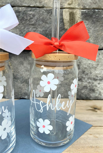 Daisy Glass Tumbler, Personalized Name Iced Coffee Cup, Iced Coffee Cup with Lid and Straw, Bridesmaid Gift, Coffee Mug, Iced Coffee Glass,