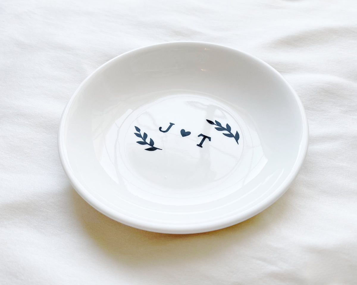 Personalized Wedding Gift, Minimalist Ring Dish with Initials and Date, Bridal Shower Gift, Engagement Gift, Wedding Gift for Couple