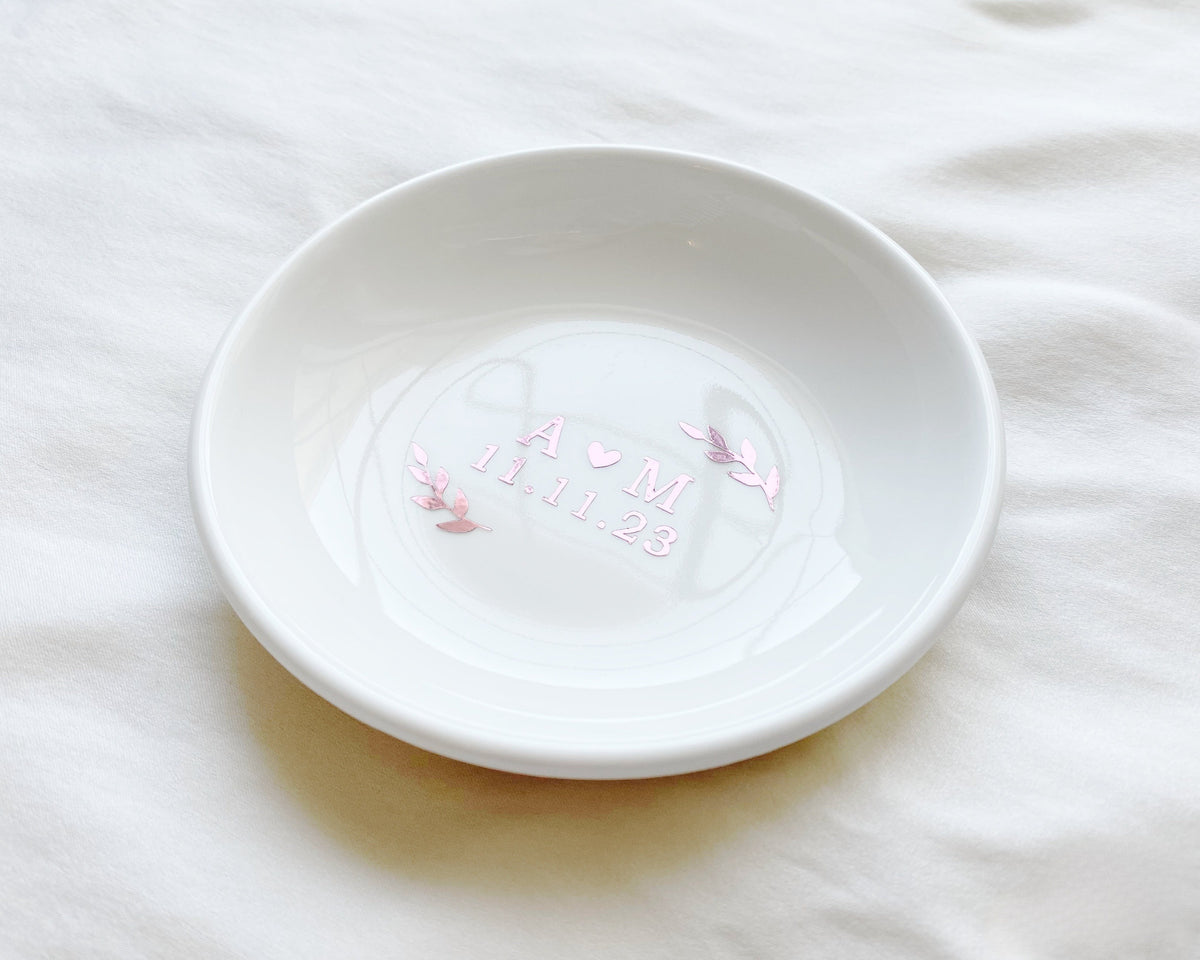 Personalized Wedding Gift, Minimalist Ring Dish with Initials and Date, Bridal Shower Gift, Engagement Gift, Wedding Gift for Couple