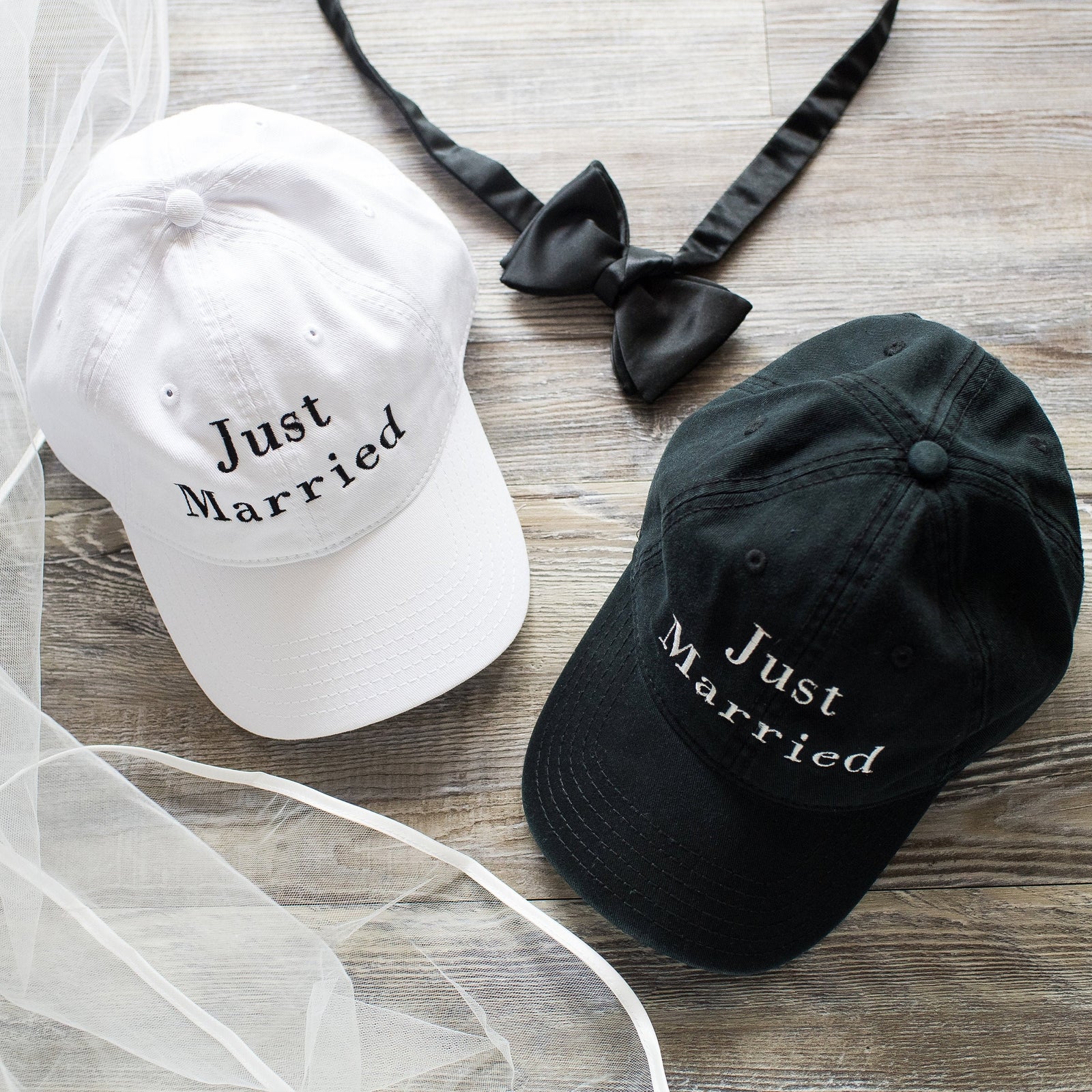 Just Married embroidered hat, Bride and Groom, Couples gift, Honeymoon gift, Wedding gift, Groom gift Bride gift, Mr and Mrs, Newlywed gift