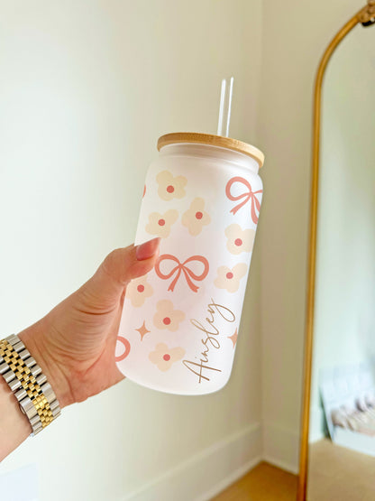 Glass Tumbler Personalized Flower Iced Coffee Cup with Name, Custom Glass with Lid and Straw, Personalized Gift Bridesmaid Gift Glass Cup