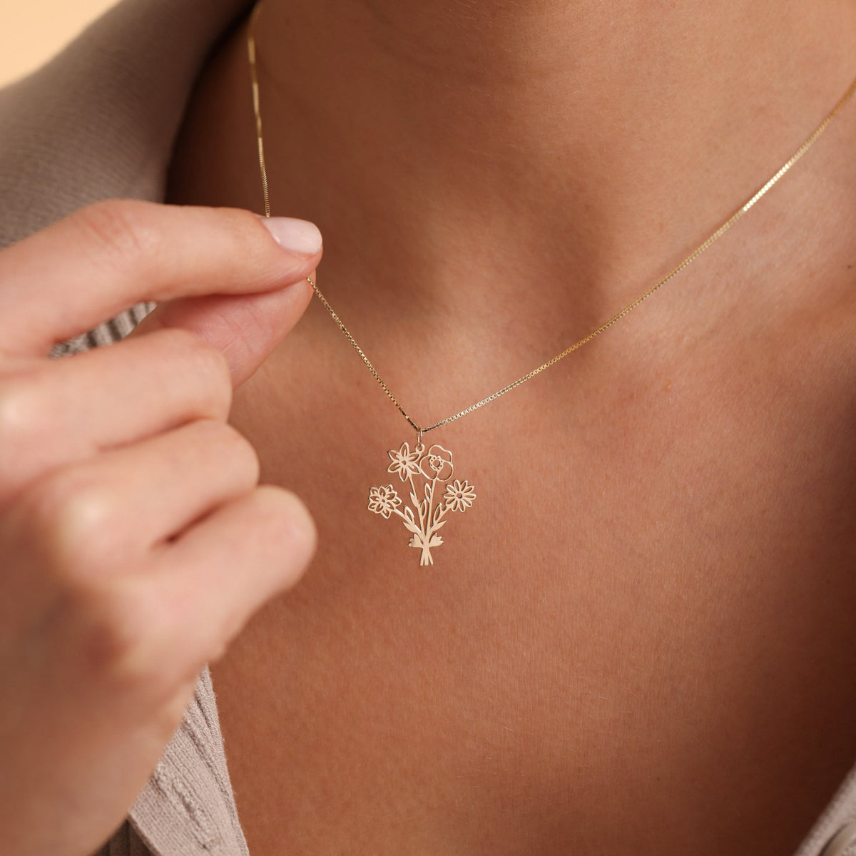 Family Birth flower Necklace , Multiple Birth Flower Bouquet Necklace, Personalized Gift, Birth flower Family Gift, Mothers day gifts