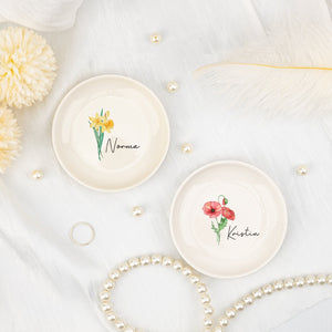 Personalised Birth Flower Trinket Dish, Watercolor Flower Ring Dish, Birthday Jewelry Dish Gift for Friend, Wedding Bridesmaid Gift, Engaged