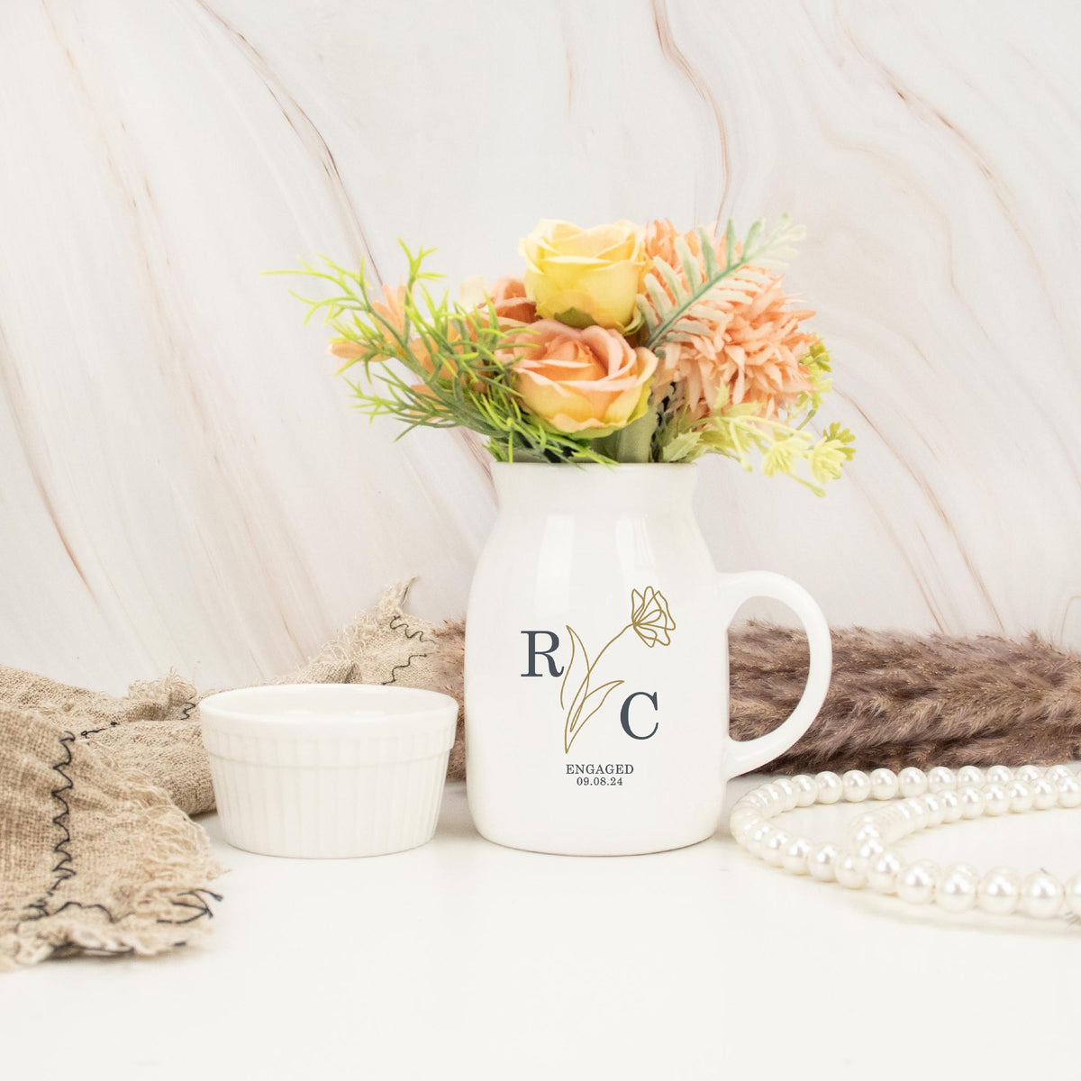 Custom Engaged Gifts , Engaged Flower Vase, Engagement Gifts, Couples Gifts, Wedding Gifts, Personalized Gifts for Newlywed