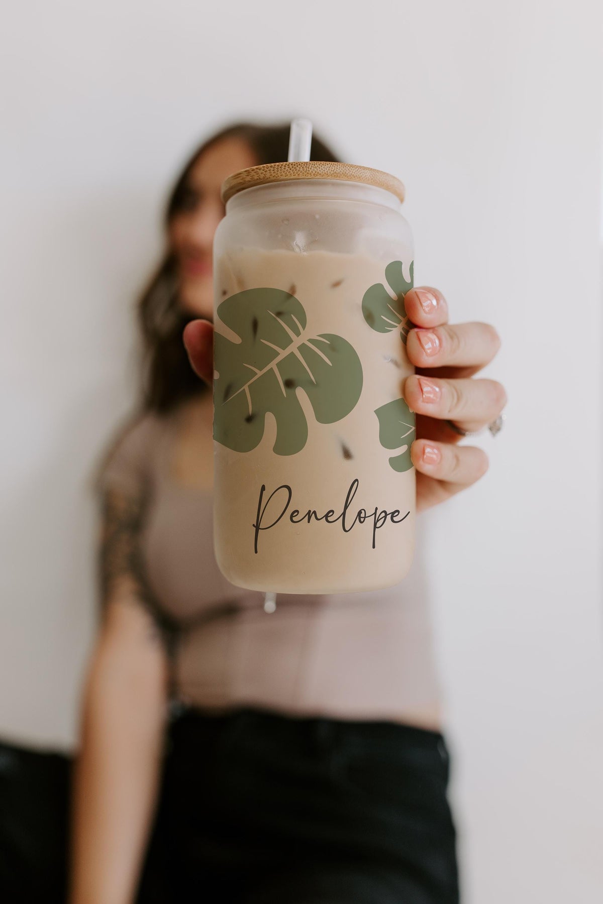 Personalized Iced Coffee Cup Floral Retro, Custom Can Glass with Lid and Straw, Bridesmaid Gift, Bachelorette Glass Cup, Bridesmaid Proposal