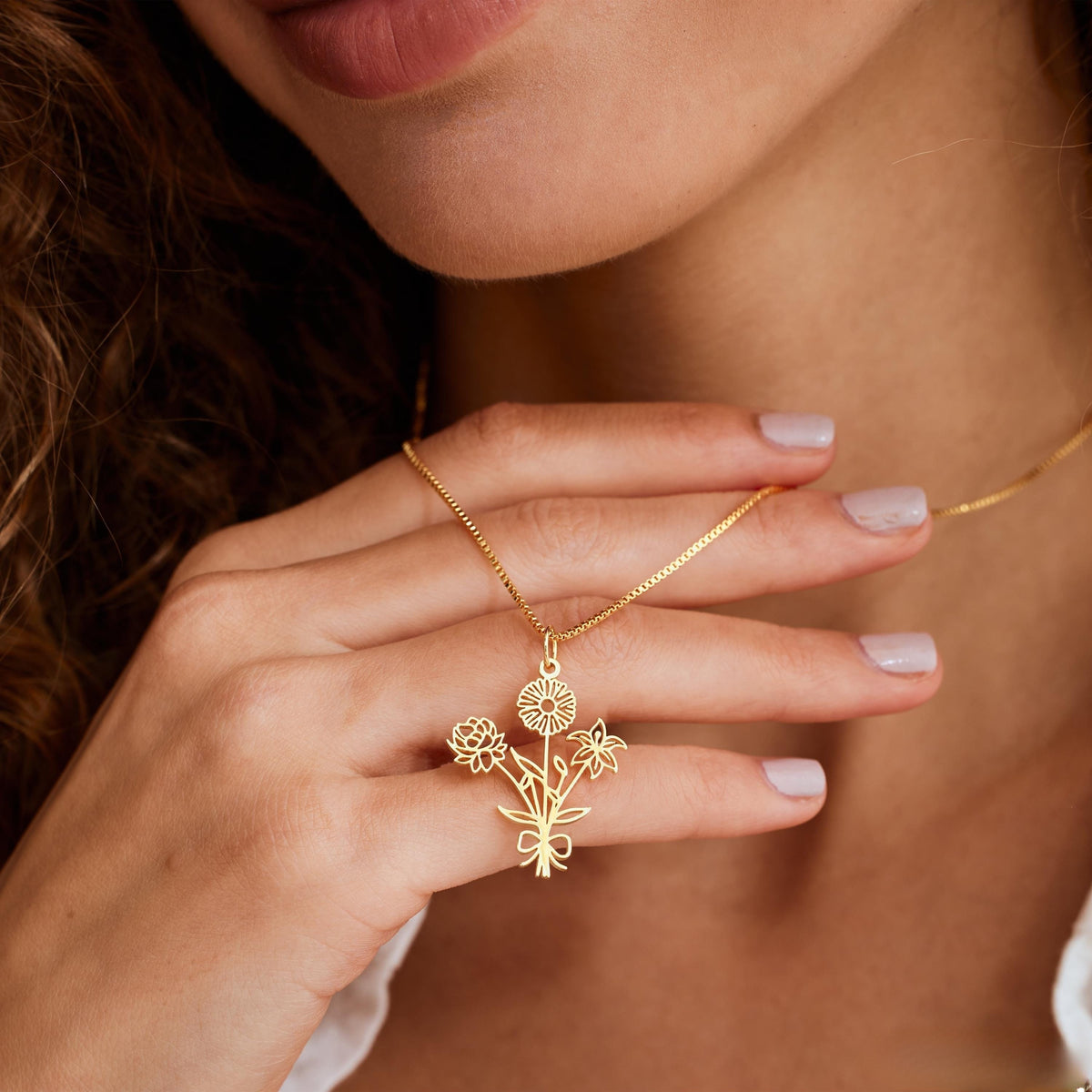 Custom Multiple Birthflower Necklace, Floral Bouquet Necklace, Family Member Necklace for Mom, Birthday Gift for Her, Mother's Day Gift