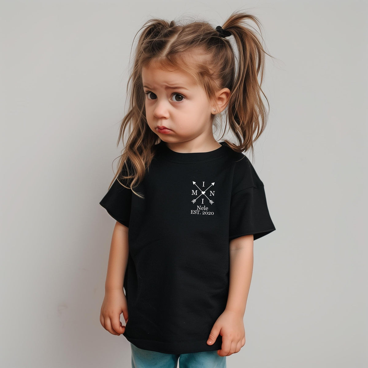 Daddy and me outfit. Matching personalized dad t-shirt and baby bodysuit. Gift for Father's Day. Dad child matching set. Family outfit.