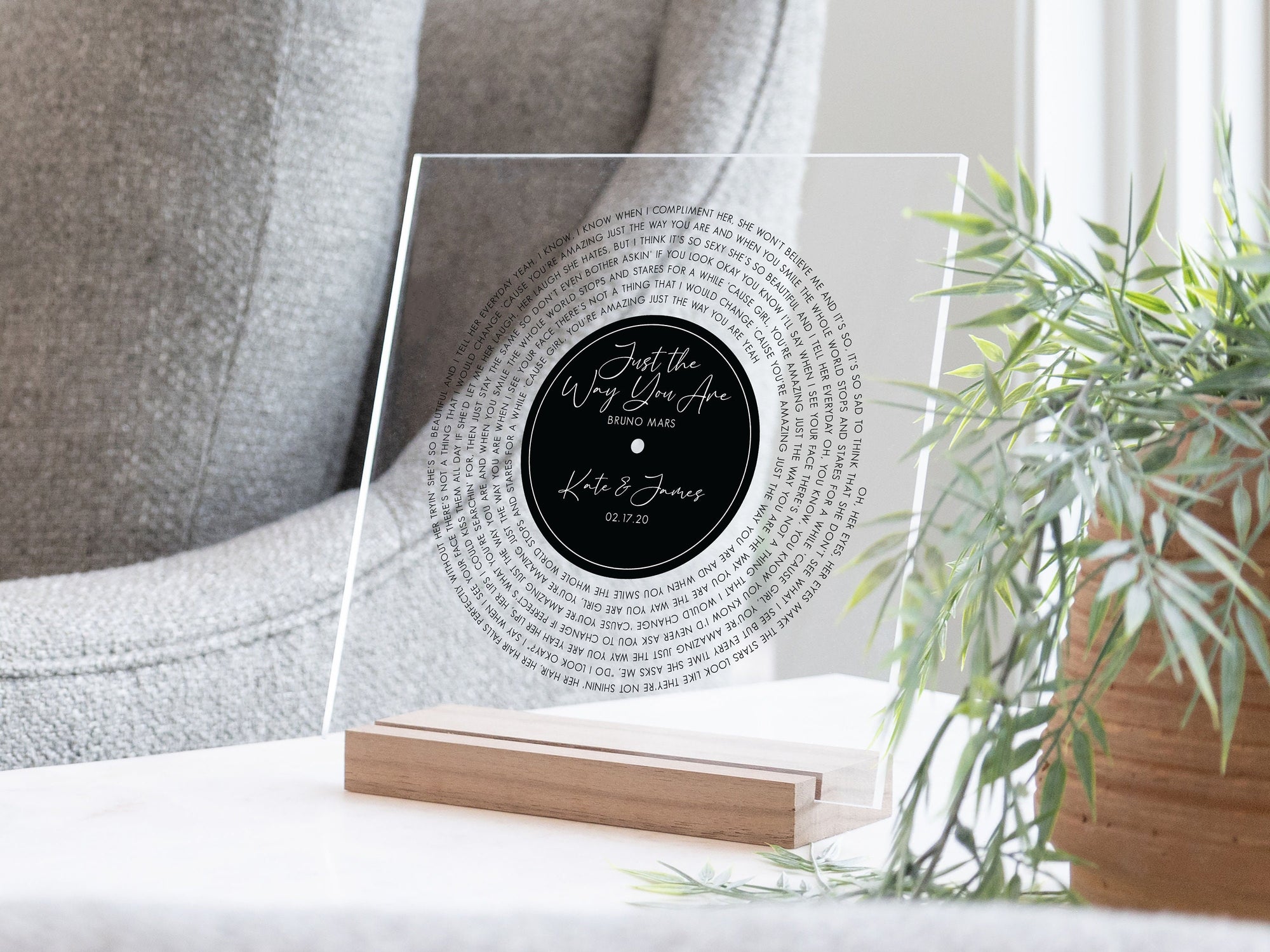 Personalized Vinyl Record Song with Lyrics on Acrylic with Wood Stand, Mother's Day Gift, Personalized Gift for Her, Wedding Song Gift