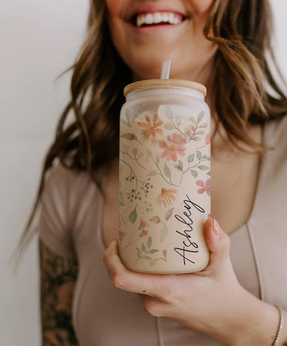 Personalized Iced Coffee Cup Floral Retro, Custom Can Glass with Lid and Straw, Bridesmaid Gift, Bachelorette Glass Cup, Bridesmaid Proposal